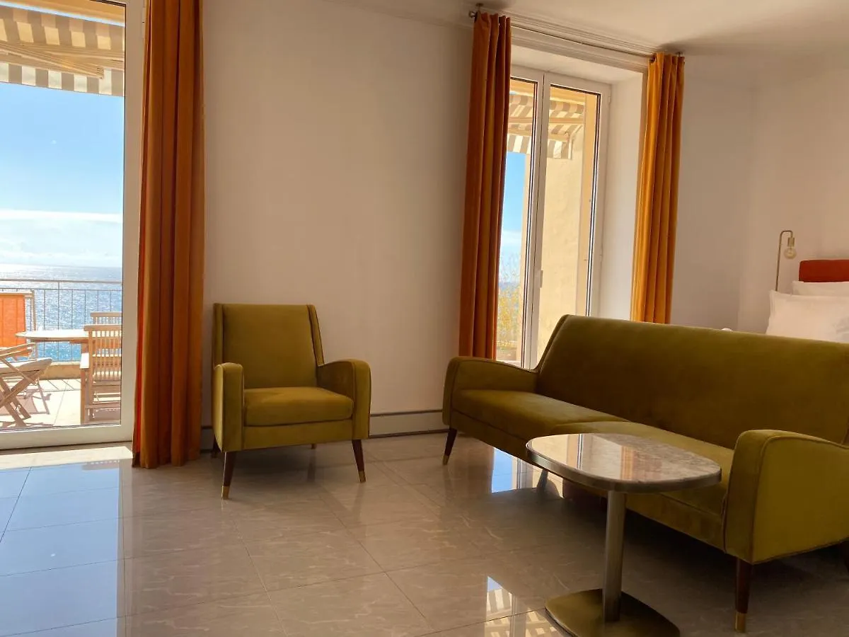 Appartement Villa l'ensoleillée vue panoramique mer, 250 m de la plage et du centre ville Menton France