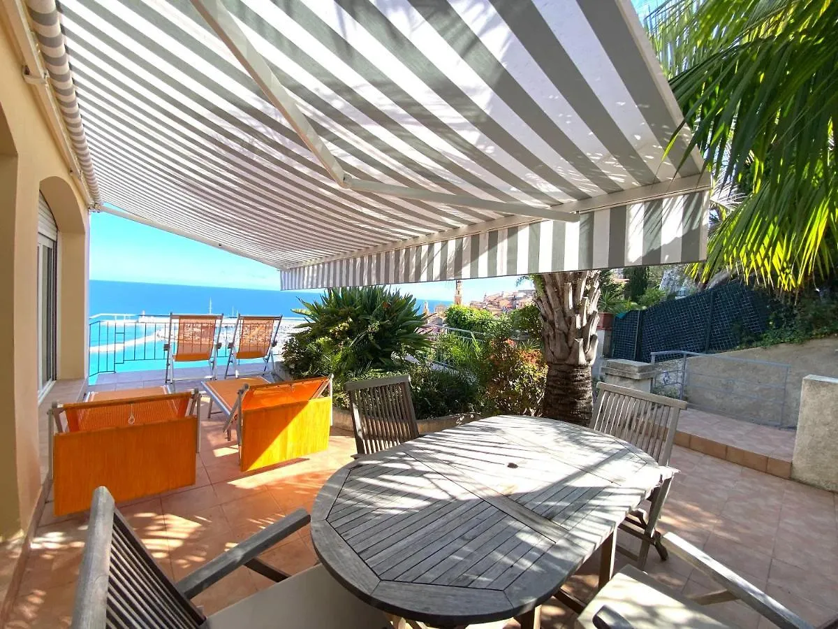 Villa L'Ensoleillee Vue Panoramique Mer, 250 M De La Plage Et Du Centre Ville Menton